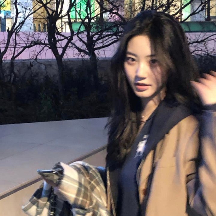偷窥至亲 海报
