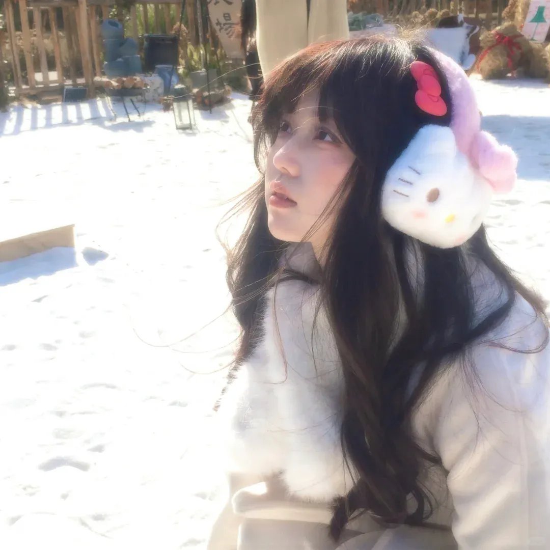 高三女生部落格 海报